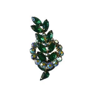 1960s Emerald Green Aurora Borealis Rhinestones Gold Plated Leaf Brooch Pin